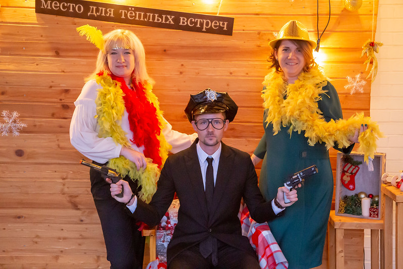 Новогоднее украшение зала для корпоратива в Костанае