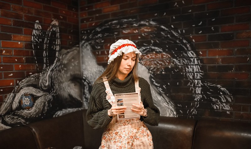 Выездные квесты на Международный женский день: организаторы проводят игру в школе Kostanay