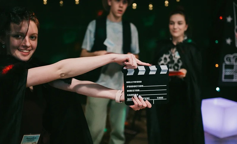 Городские огни и праздничное настроение в Kostanay