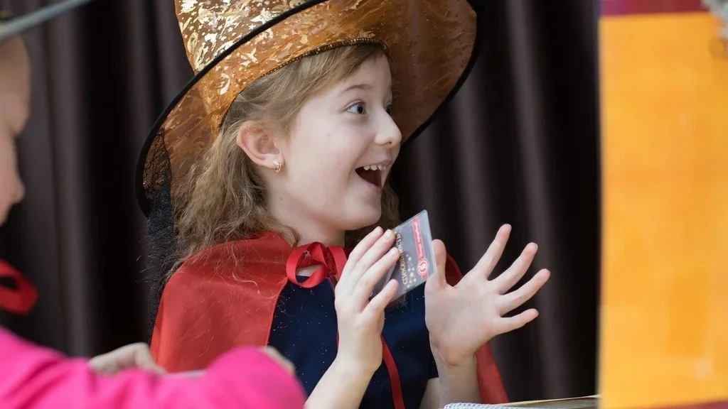 Квест на 8 марта для детей «Школа магии» : магическое зелье сработало.